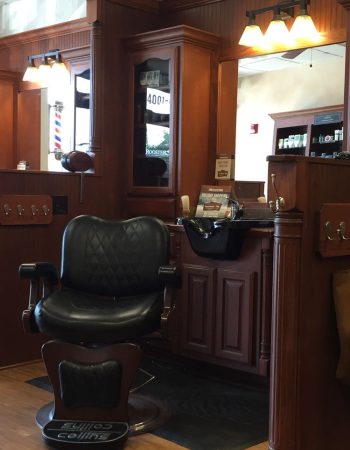 Roosters Men's Grooming Center