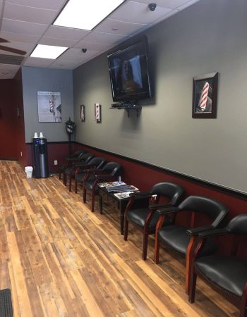 Roosters Men's Grooming Center