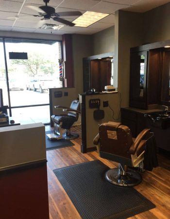 Roosters Men's Grooming Center