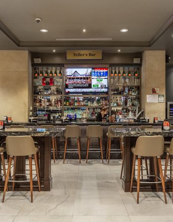 One King West Hotel & Residence
