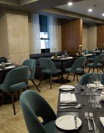 One King West Hotel & Residence