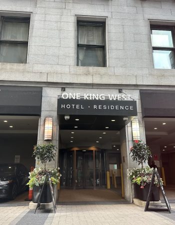 One King West Hotel & Residence