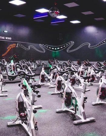 Crunch Fitness – Dearborn
