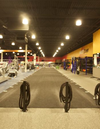 Crunch Fitness – Dearborn