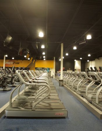 Crunch Fitness – Dearborn