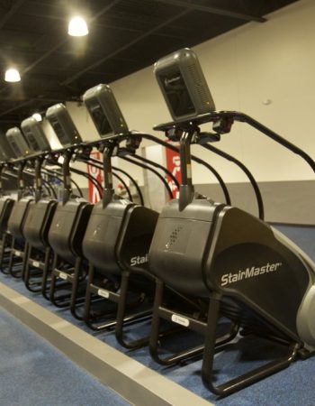 Crunch Fitness – Dearborn