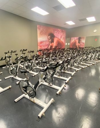 LA Fitness – 701 E Cathedral Rd