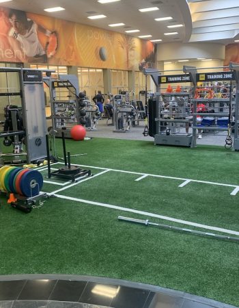 LA Fitness – 701 E Cathedral Rd